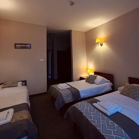 Hotel Kameralny Кельце Экстерьер фото