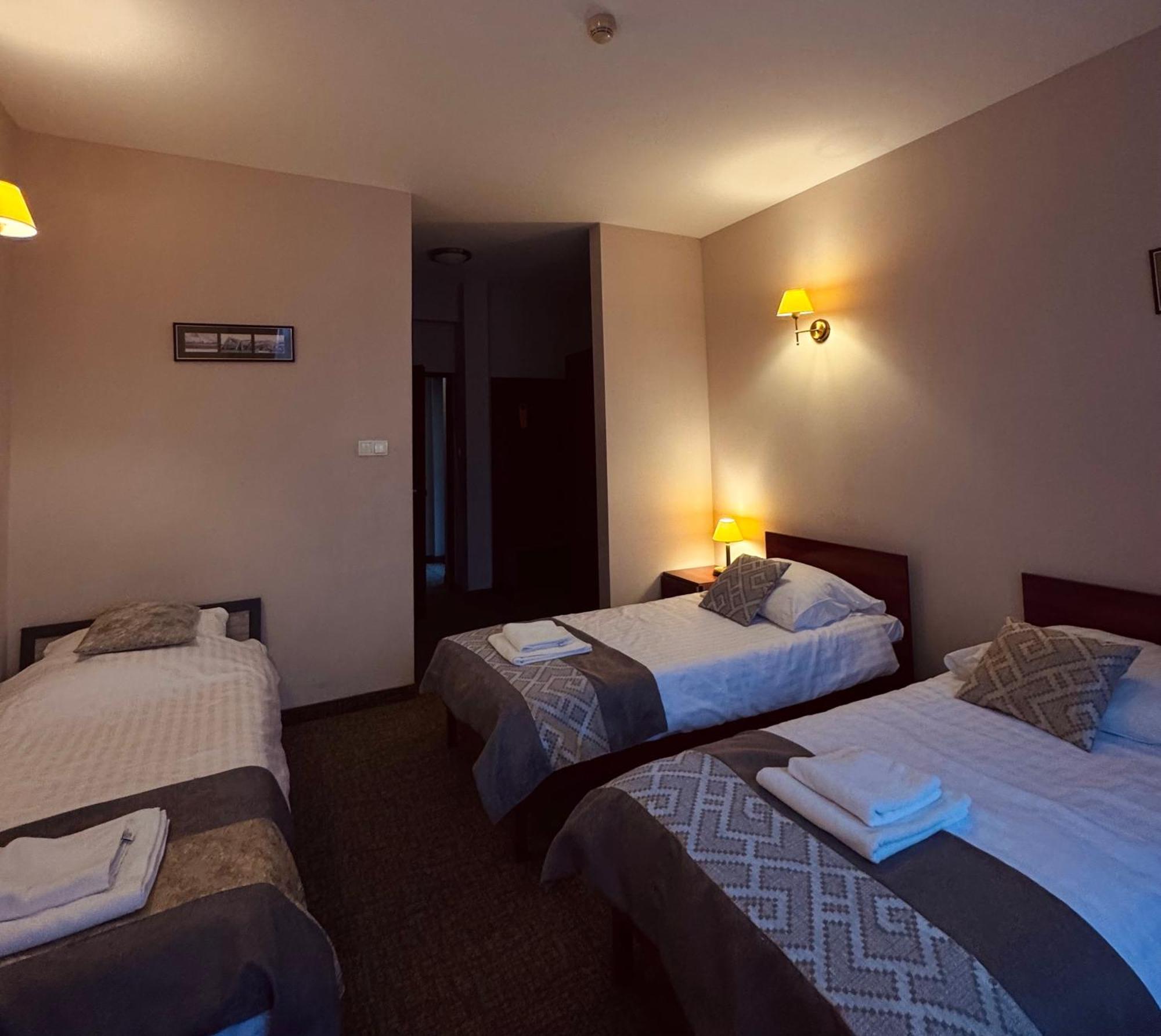 Hotel Kameralny Кельце Экстерьер фото